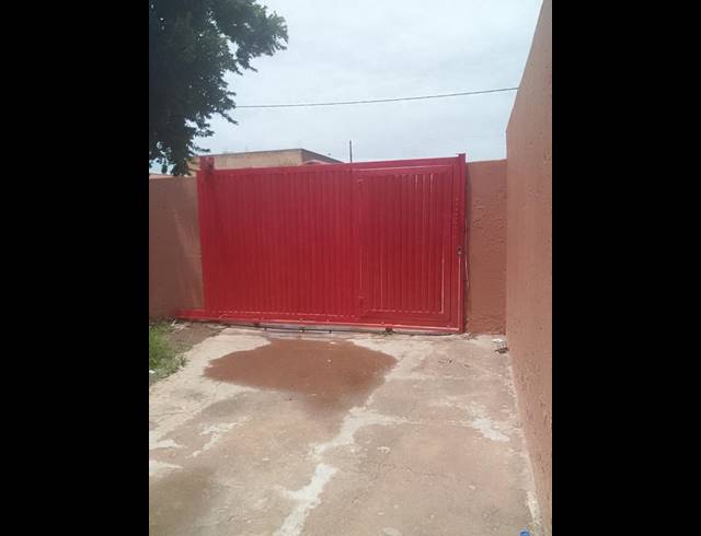 2 BEDROOM HOUSE FOR SALE IN GLEN RIDGE